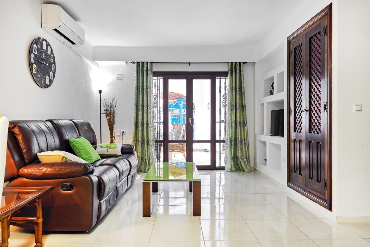Apartamento Aldea Del Mar 또레비에하 외부 사진