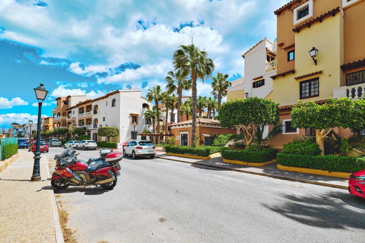 Apartamento Aldea Del Mar 또레비에하 외부 사진